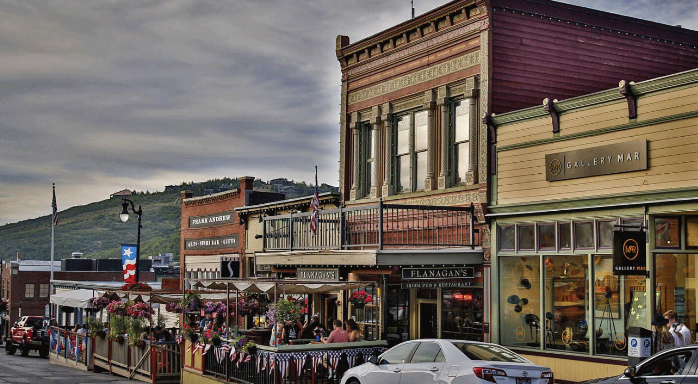 SAVOR THE SUMMIT, PARK SILLY SUNDAY MARKET & OUTDOOR DECK DINING RETURN